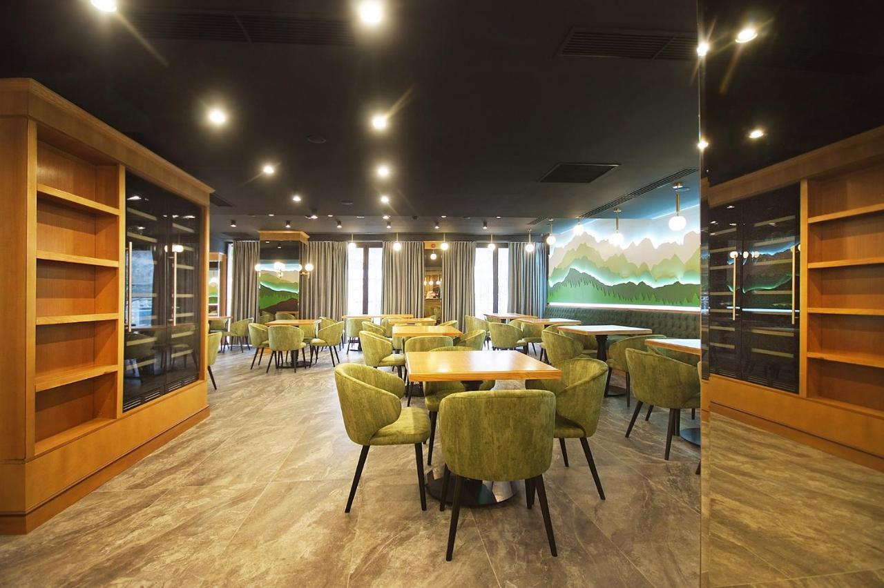 斯兰默多瓦 Complex Panoramic酒店 外观 照片
